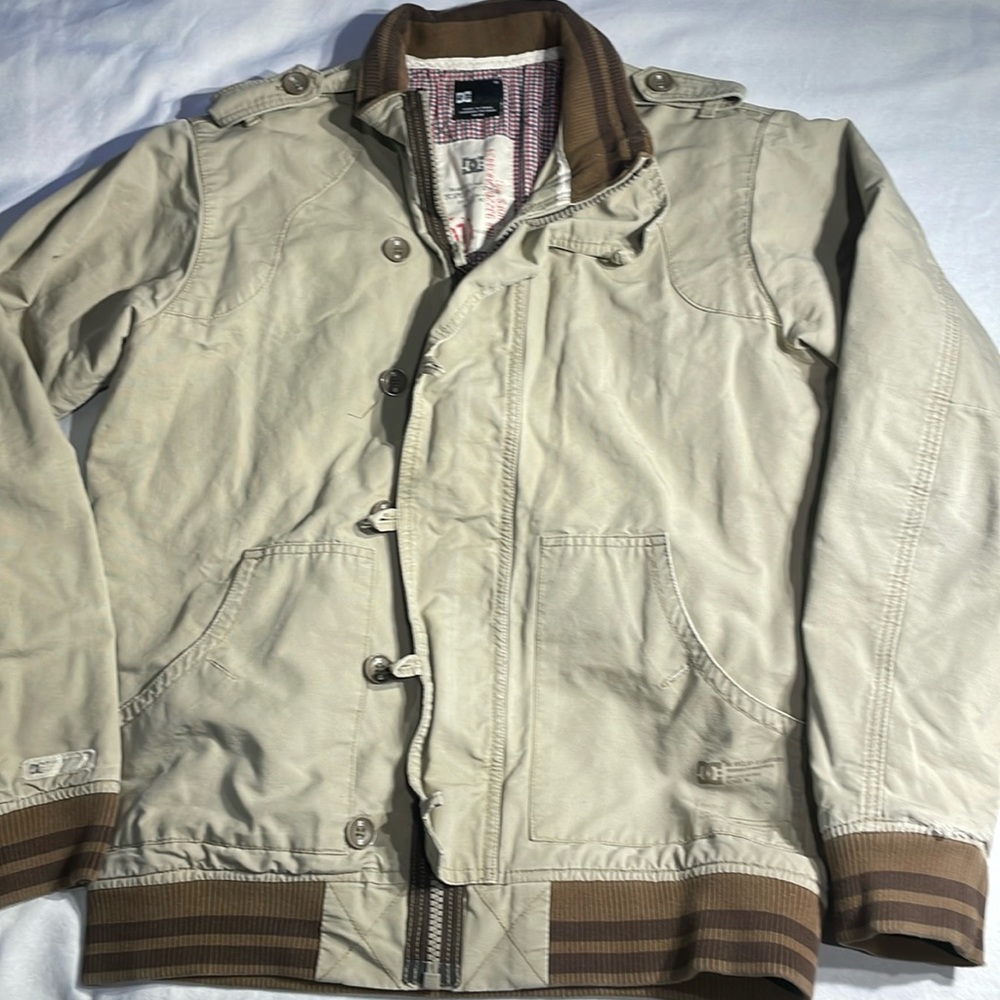 DC Shoes Men’s Beige Hunting Jacket Size Medium